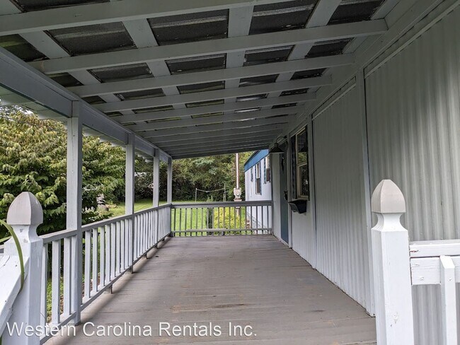 Building Photo - 3 br, 1 bath House - 395 Allen Henson Circle