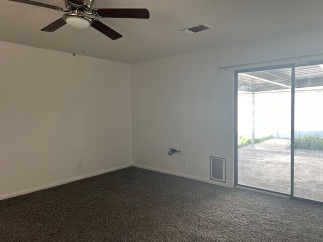 Foto del edificio - For Lease - 2211 E 11th - Odessa Tx 79761