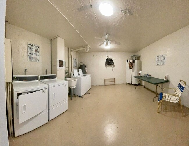 Building Photo - 3051 N Course Dr