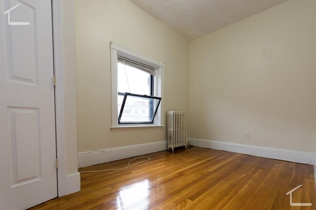 Building Photo - 40 Bay State Rd