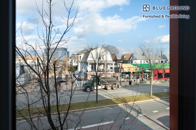 Building Photo - 154 Broadway