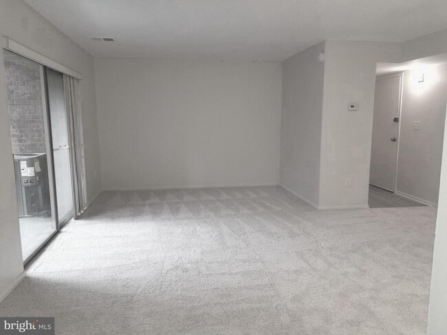 Foto del edificio - 3356 Hewitt Ave