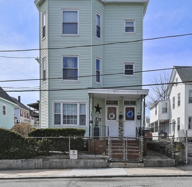 Cozy Units for Rent - 25 Ware St