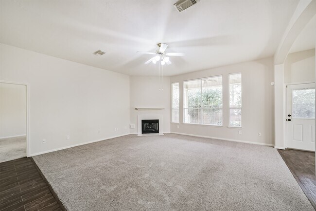 Building Photo - 17515 Fairgrove Park Dr