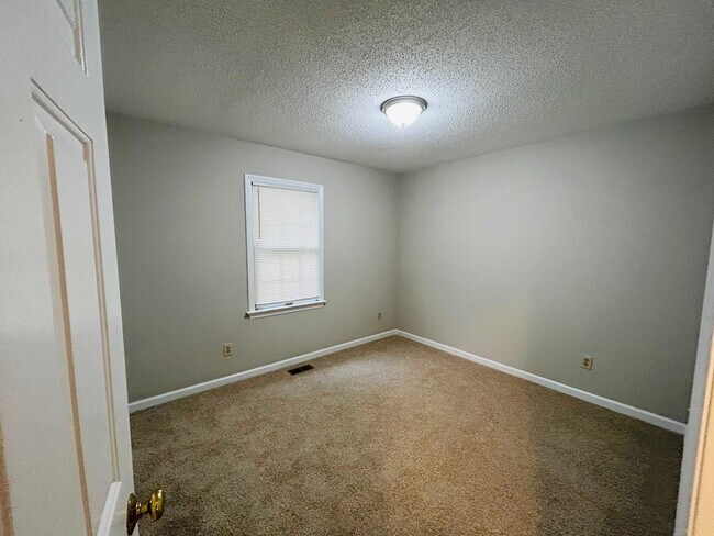 Foto del edificio - 404 Poplar St.
