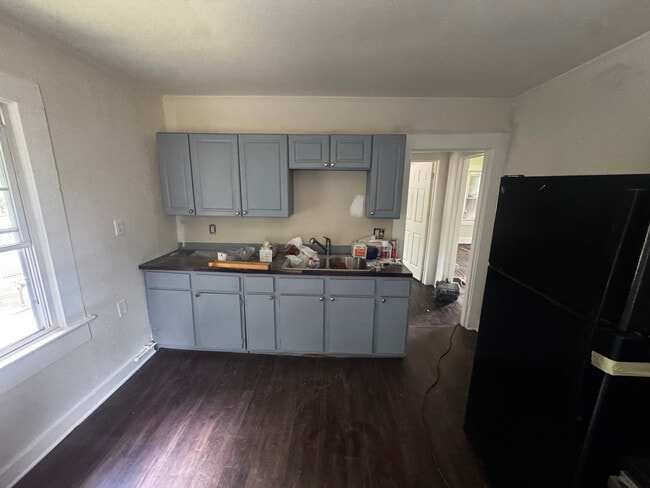 Foto del edificio - Room in Duplex on Bolton Rd NW