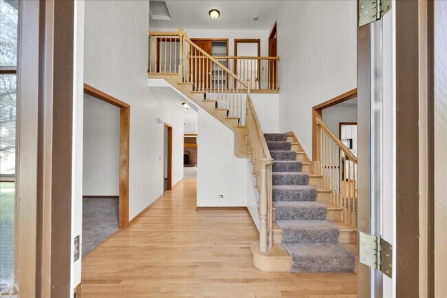 Building Photo - 24963 Heritage Oaks Dr