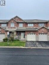 Building Photo - 90 Marina Point Cres