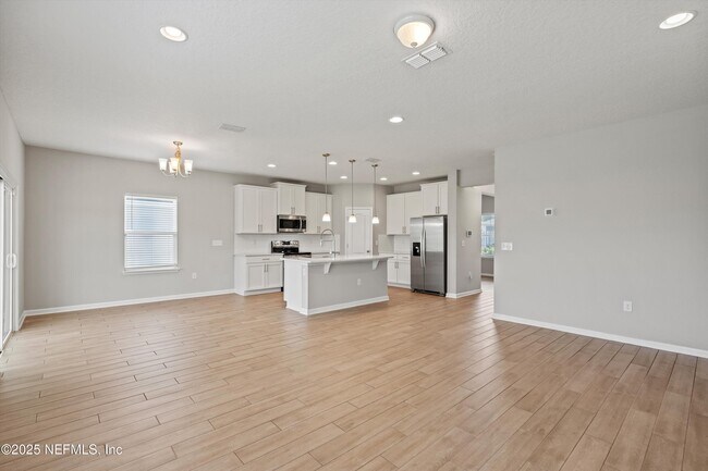 Building Photo - 8047 Arctic Fox Rd