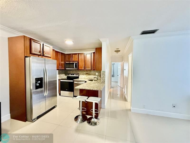Primary Photo - 299 SW 7th St