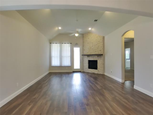 Foto del edificio - 5636 Grove Cove Dr
