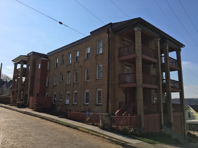 Building Photo - Birmingham Taylor Apartments