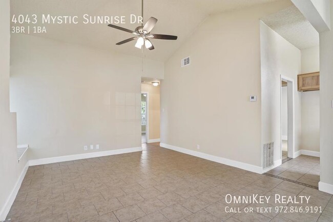Building Photo - 4043 Mystic Sunrise Dr