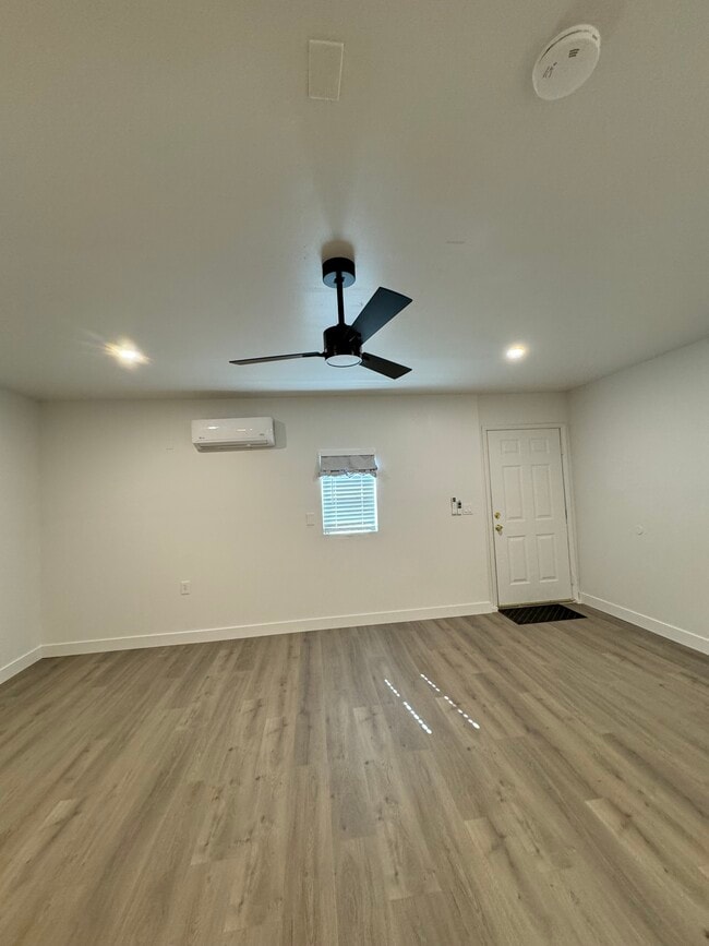 Foto del edificio - 13477 La Mesa Dr