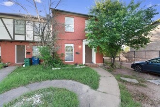 Building Photo - 5800 Belmoor Dr