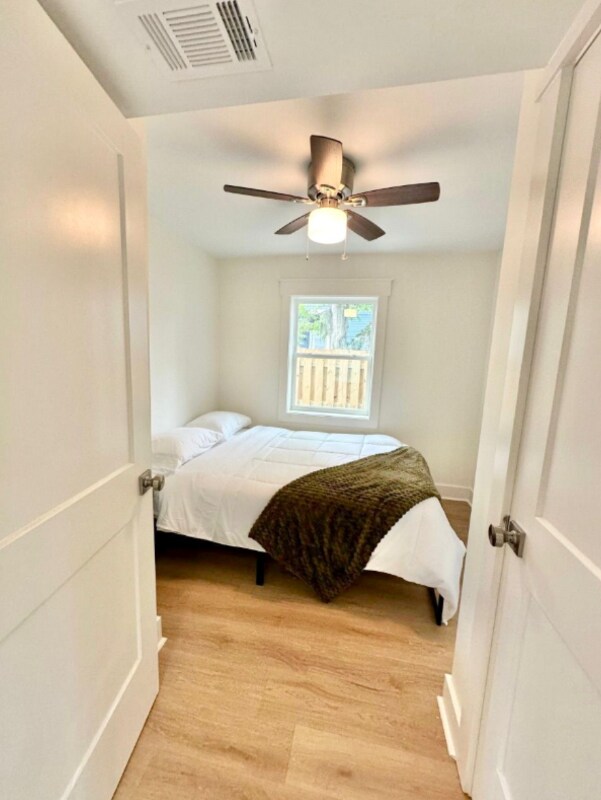 Foto principal - 1313 Live Oak St