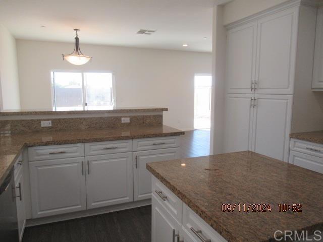 Building Photo - 14 Tamarindo Way
