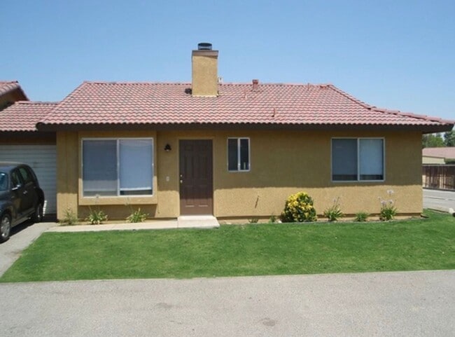 Building Photo - 9515