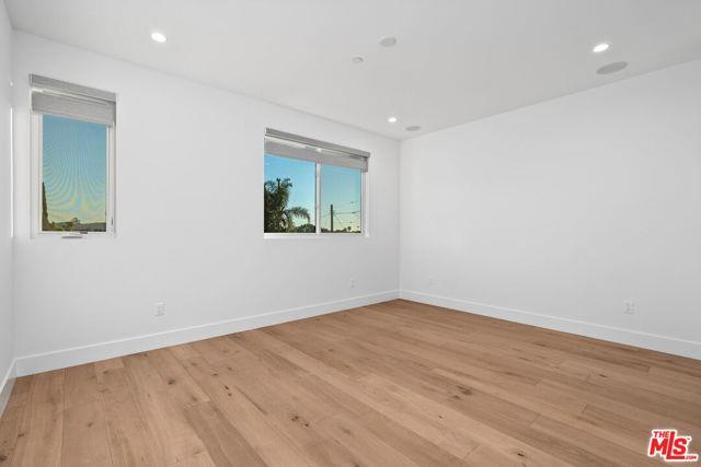 Foto del edificio - 5943 Pickford St