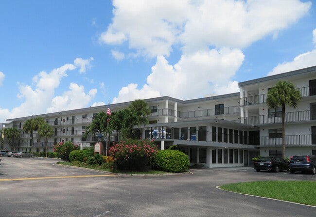 Foto del edificio - 9233 SW 8th St