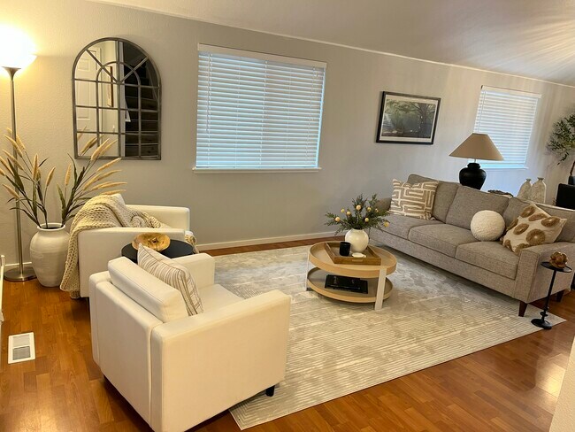 Foto del edificio - 16517 42nd Ave NE