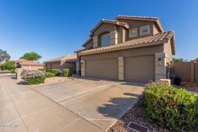 Building Photo - 3 bed, 2.5 bath Scottsdale home with POOL