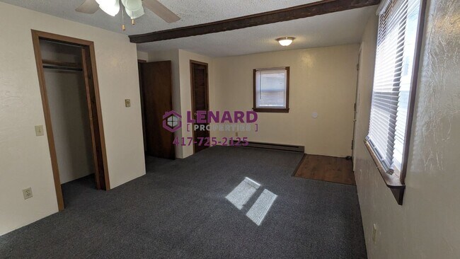 Foto del edificio - 2 Bedroom Home Available Now!