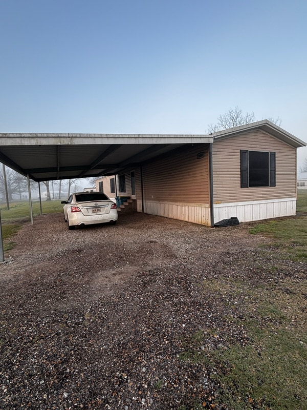 Building Photo - 1081 Mustang Dr