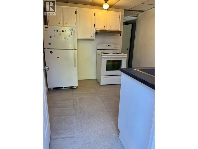 Photo du bâtiment - 610 Kensington Ave