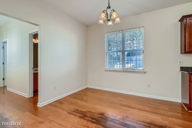 Building Photo - 4 br, 2.5 bath House - 3313 Chastain Landi...