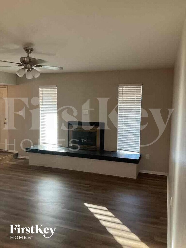 Foto del edificio - 3842 W Cheryl Dr