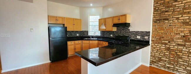 Foto del edificio - 4609 S Vincennes Ave