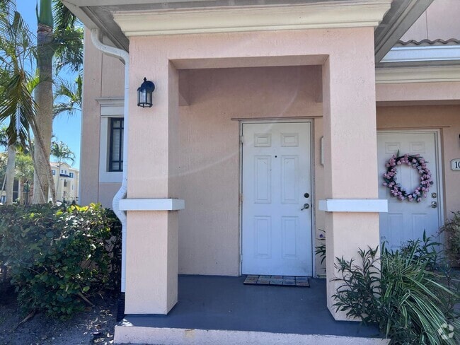 Building Photo - 2808 Amalei Dr