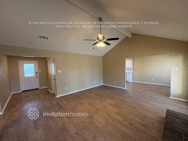 Building Photo - 1337 Greenbriar Ln