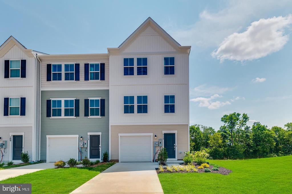 Foto principal - 52 Bigler Rd