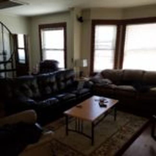 Building Photo - 2579 N Frederick Ave