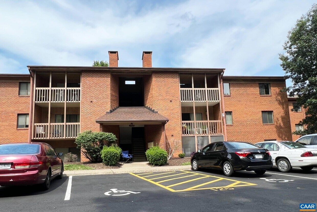 Foto principal - 125 Turtle Creek Rd