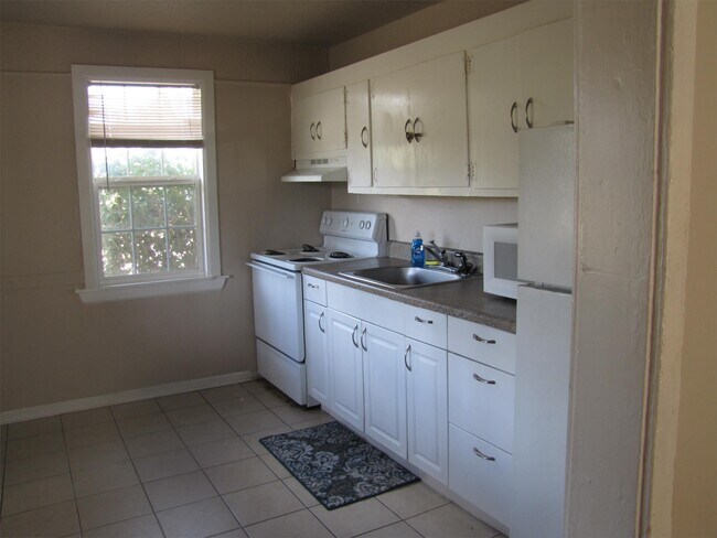 Building Photo - 109 Lockman Rd