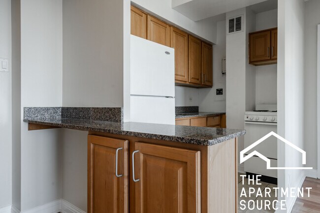 Foto del edificio - 4180 N Marine Dr