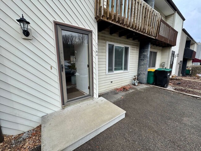 Foto del edificio - Charming 2 Bed 1.5 Bath in Gibsonia!