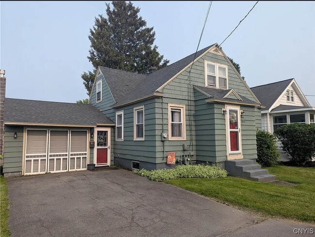 Building Photo - 311 Raphael Ave