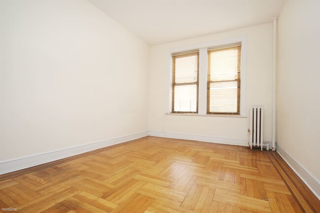 Building Photo - 2460 27th St