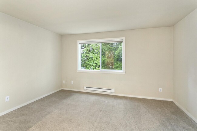 Building Photo - 16101 Bothell Everett Hwy