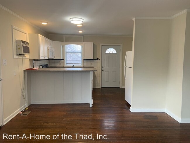 Building Photo - 2 br, 1 bath House - 605 Jolson Street