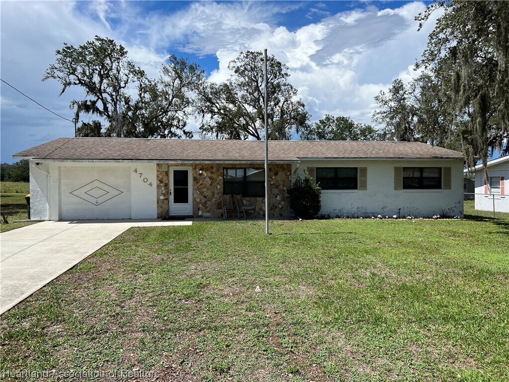 4704 Queen Palm Dr, Sebring, FL 33870 House Rental in Sebring, FL