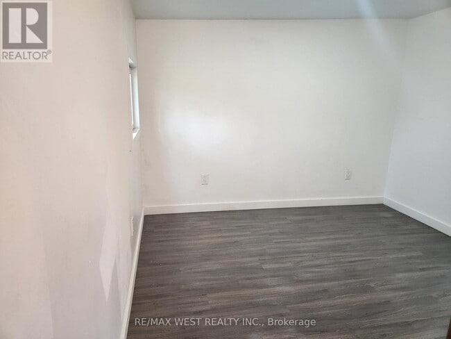 Building Photo - 52 Pritchard Ave