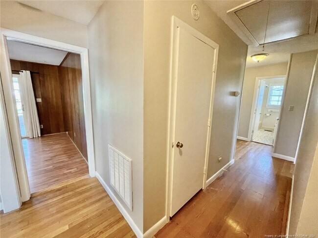 Building Photo - 509 Lancaster Rd
