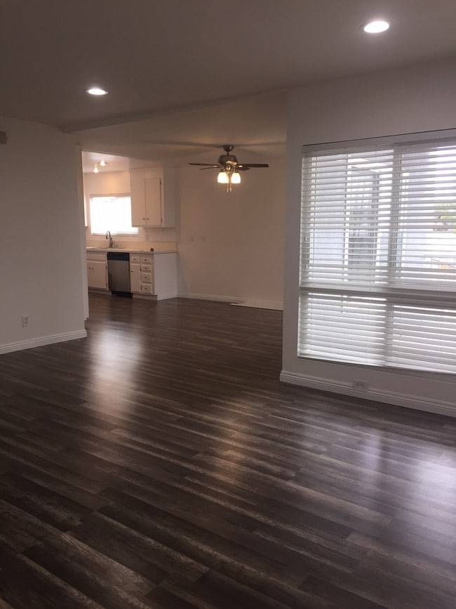 Building Photo - 4383 Temecula St