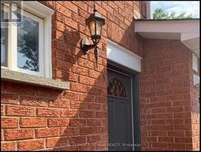 Building Photo - 1540 Manorbrook Ct