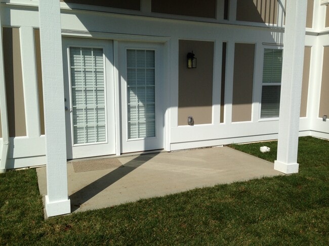 Flat Patio - Riverwalk Flats and Rowhouses
